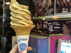 -全家便利店(愚园店)