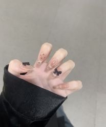 -悦指间美甲美睫