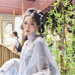 -一揽芳华汉服旗袍体验馆(拙政园店)