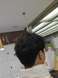 -镁连社·美联社