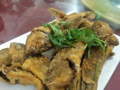 干炸黄花鱼-烁佳海鲜大馅饺子
