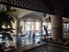 -月亮河温泉度假酒店