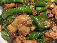 -黄泥岗·地道湖北菜(奥特莱斯店)