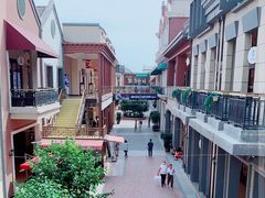 -王府井奥莱临潼小镇(临潼店)