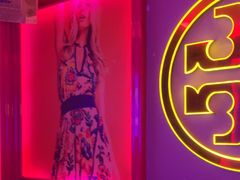 -UK派对KTV(日月广场店)