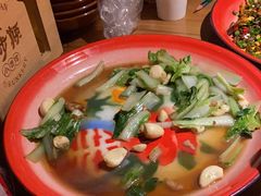 -半步颠小酒馆(繁花中心)