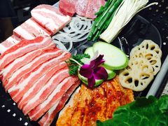 -三国惹火烤肉·中日韩烤肉集合店(百草路店)