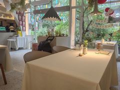 -春树下·树屋花房西餐厅(罍街AS1980店)