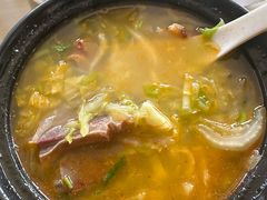 -闫家驴肉老店(华电一校店)