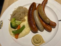 -LENBACH兰巴赫西餐啤酒坊(大连东港店)