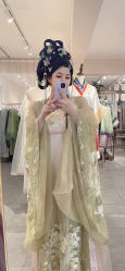 -一揽芳华汉服旗袍体验馆(拙政园店)