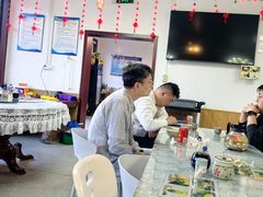 -天天向上素食餐厅(五台山店)