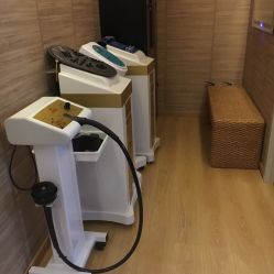 -颜工坊健康美容管理中心喜丽妈妈