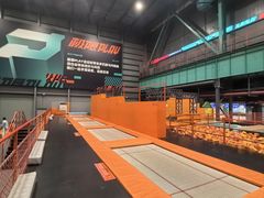 -极限PLAY运动娱乐新世界·团建派对表演休闲馆·室内高空游乐园