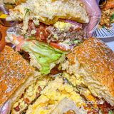 比我头还大的汉堡🍔足足12寸‼️一次性吃到爽