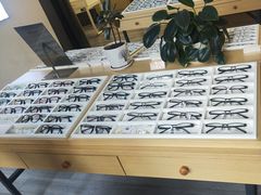 -康利眼镜·蔡司战略合作店(龙泉书房店)