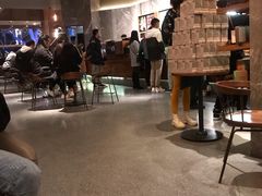 大堂-星巴克臻选(南京艾尚天地店)