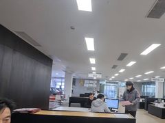 -上海永达奥诚奥迪4S店(申江路店)