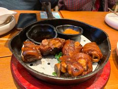 个旧烤猪蹄-云海肴·汽锅鸡·云南菜(苏州中心店)