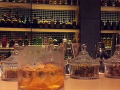 -饮湖威士忌鸡尾酒吧