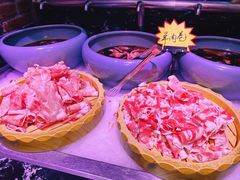 -釜御山海鲜烤肉火锅自助(新城市中心店)