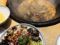 -万里闯关东铁锅炖菜馆(高新旗舰店)