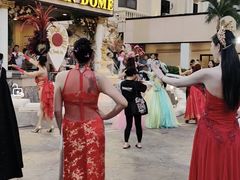 -金东尼人妖秀