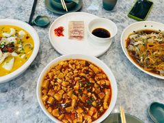 油淋海味三脆-聚丰园•湖鲜餐厅(阿红私房菜梅石路店)