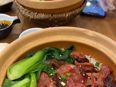 -煲仔皇腊味煲仔饭(经四万达店)