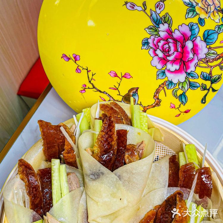 谁懂啊，家人们！！这家🔥爆的片皮鸭