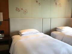 -广州汇华希尔顿逸林酒店