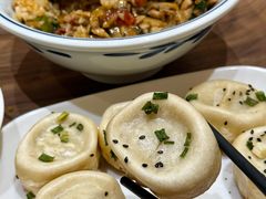 -李与白包子铺(桐梓林店)