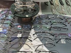 -GOOMI久米眼镜·蔡司·依视路·明月官方授权店(龙德紫金店)