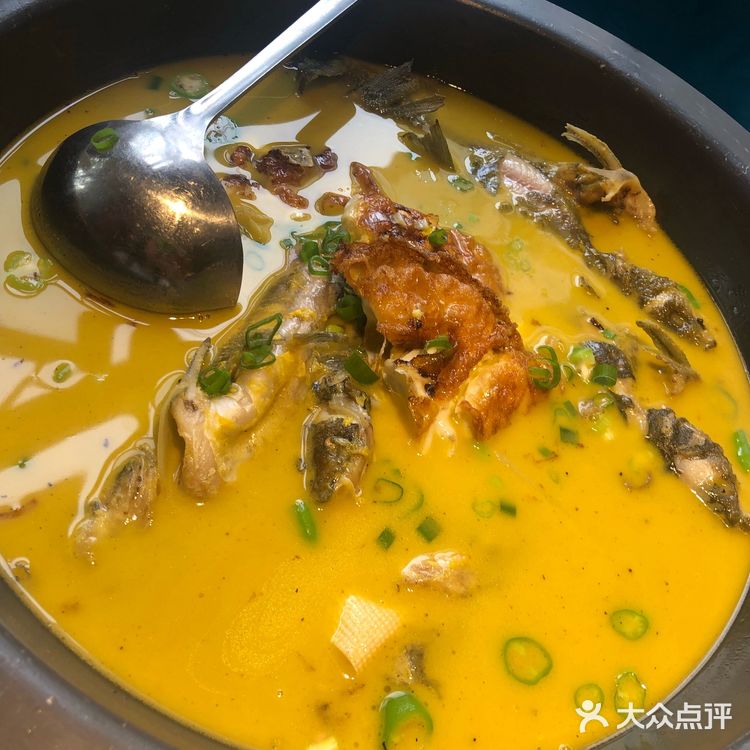 大众点评偶然看到这家湘菜，两家店都在滨海