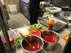 自助调料区-自黑豆夫·臭豆腐夹馍(四海唐人街店)