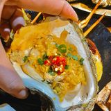 比手臂还粗的皮皮虾‼️一口爆膏，爱了