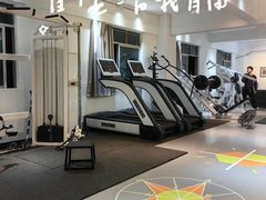 -RM GYM健身私教馆(白云元立方创意园店)