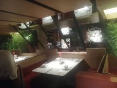 卡座-初蓉丨遇见新川菜(亲贤街荣耀店)