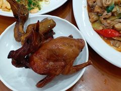 招牌妙龄鸽-煲煲掂风味煲仔饭餐厅(西区店)