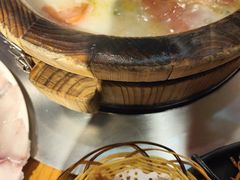 -鱼遇木桶斑鱼火锅(塔湾店)