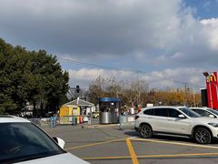 -上海汽车博览公园-北门停车场