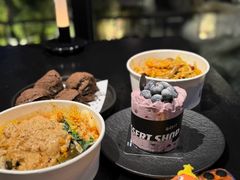 -W COLLECTIVE  DESSERT SHOP