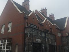 -钟书阁(松江泰晤士小镇店)