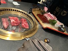 -铭牛烧肉·和牛海鲜自助(高新月牙湖店)