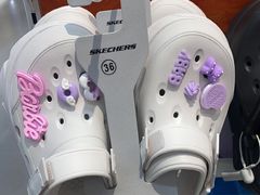-SKECHERS 斯凯奇(上海国际时尚中心店)