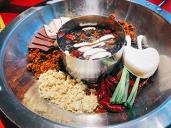 -谭鸭血老火锅(万象九宜城店)