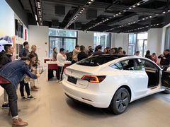 -TESLA 特斯拉(上海太古汇体验店)