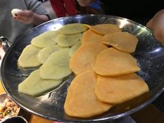 烤地瓜+土豆片-老炉家木炭烤肉(长江国际店)