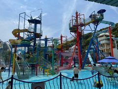 -平湖九龙山乐满地水上乐园