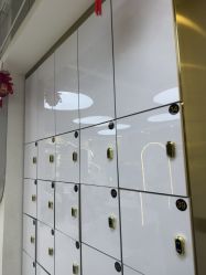 -虫二·专注健康烫染沙龙